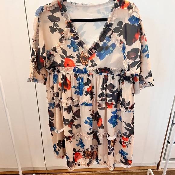 Elegant Floral Ruffle Midi Dress - Picture 1 of 5